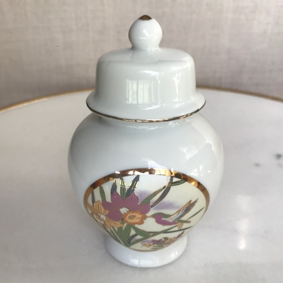 Mini Rose Vase and Ginger Jar Set ~ Japanese Fine China - Picture 3 of 11